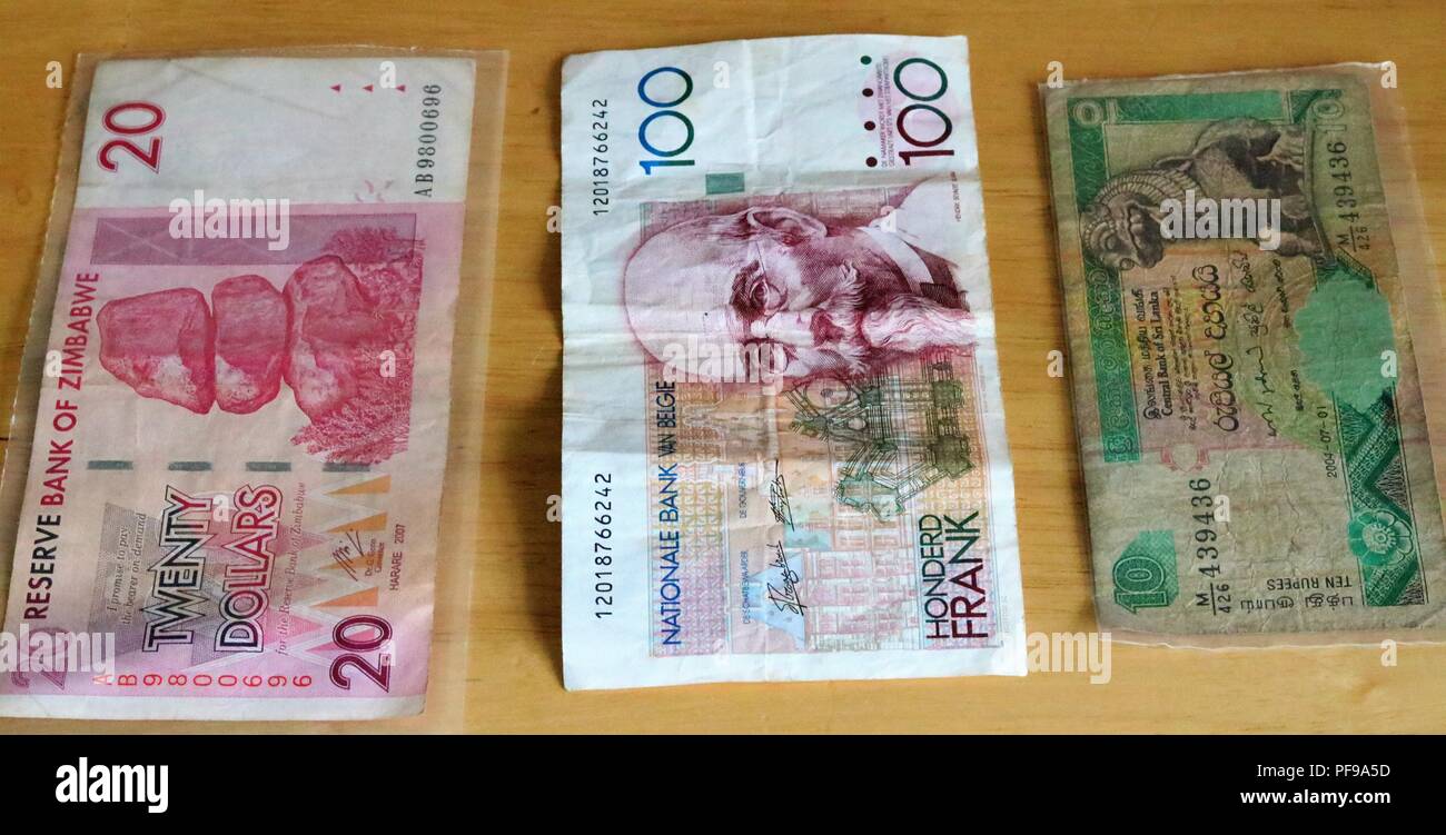 1 Million De Roupies En Euros Dollars et roupies Banque de photographies et d'images à haute résolution -  Alamy