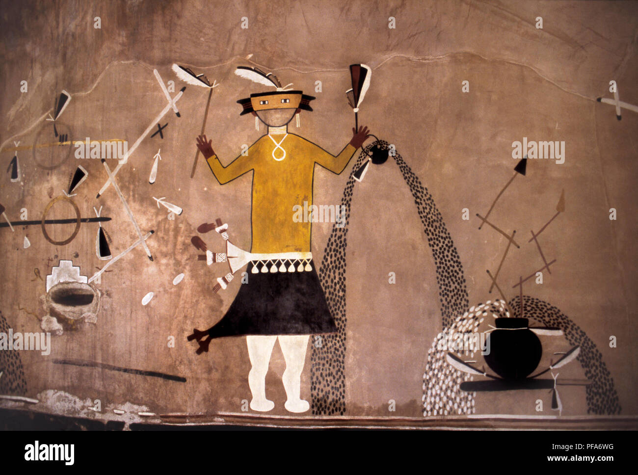 Native American ceremonial figure, fresque sur mur intérieur kiva ca. 1500 ( Tiguex, Kuaua Pueblo ), Coronado State Park, Bernalillo NM. Photographie Banque D'Images