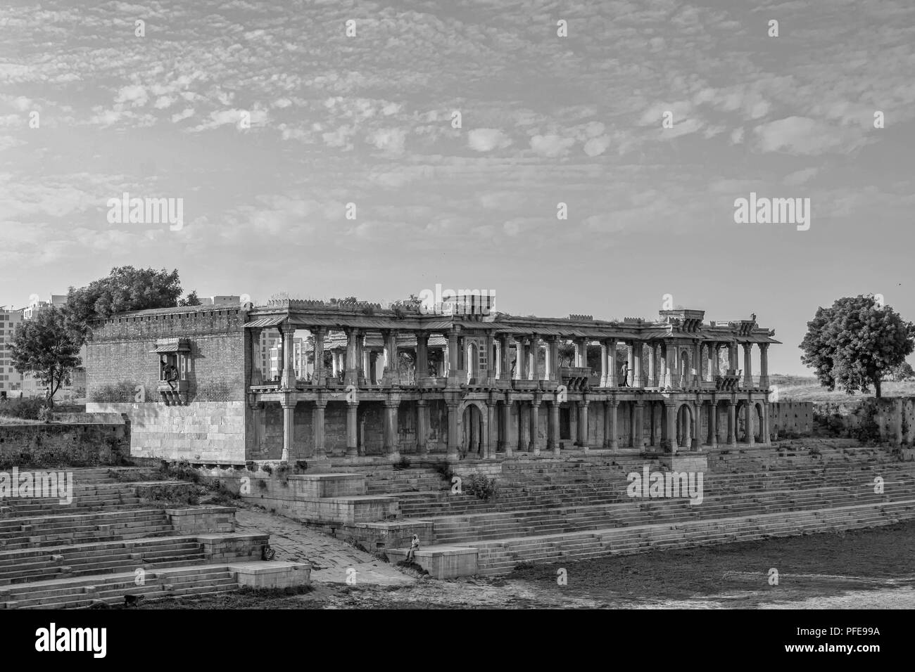 Mumbai, Inde, Décembre 08,2014 Vue Complète de Sarkhej Roza Banque D'Images