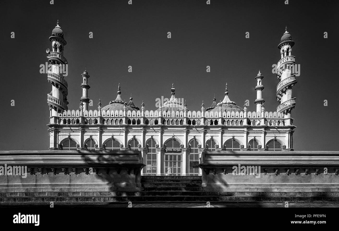 Gujarat, Inde , Junagarh, Décembre 11,2014 Vue d'Jammi mosquée du Centre.. Banque D'Images