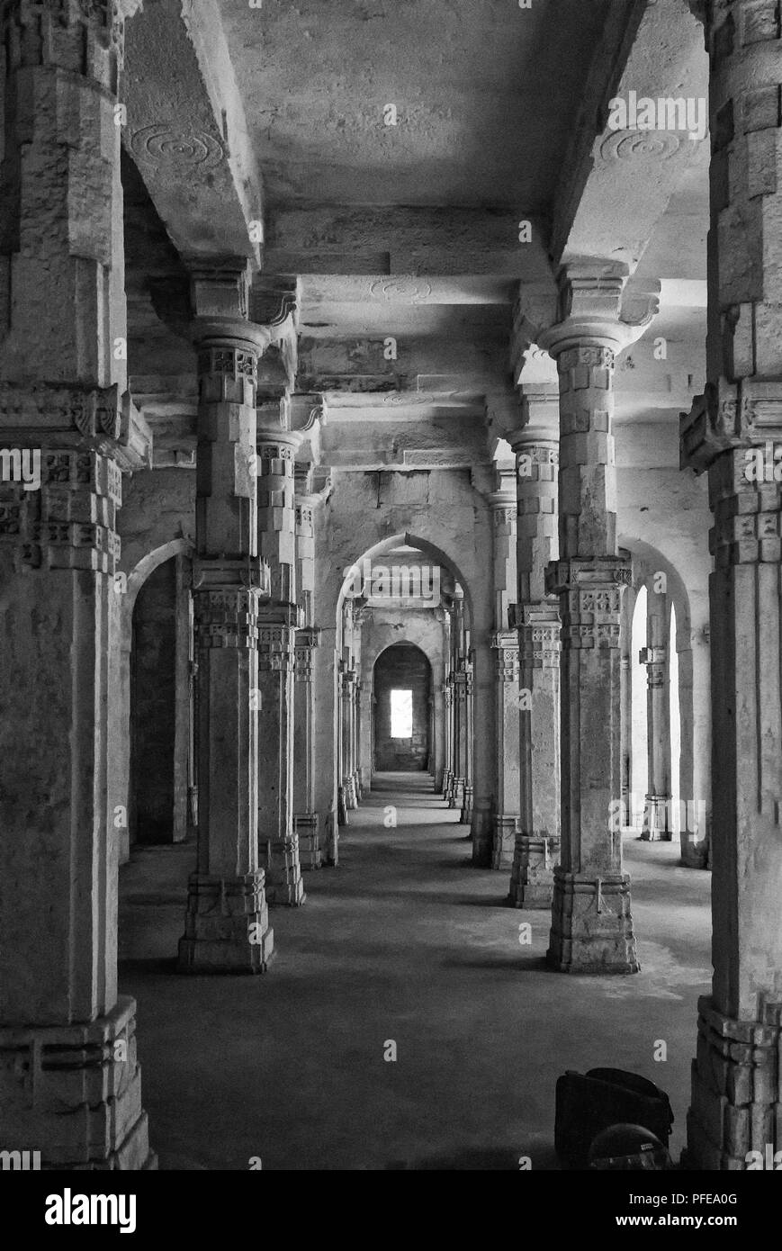 Gujarat, Inde , Junagarh, Décembre 11,2014 une vue d'une galerie d'intérieur Fort Uperkot Banque D'Images