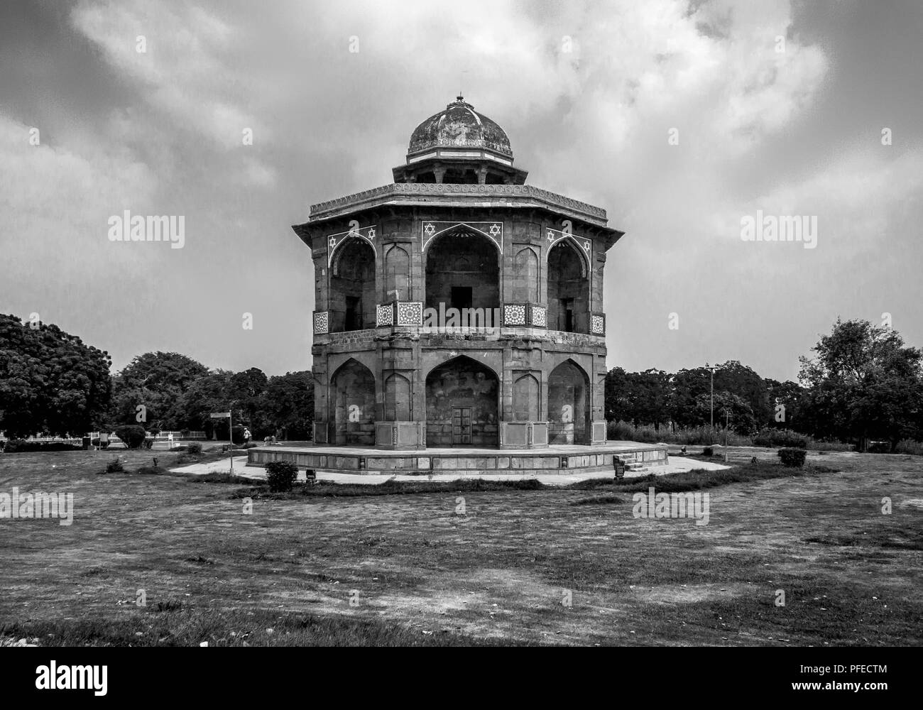New Delhi , Inde - Août 19, 2014 Une vue de Sher Mandal. Banque D'Images