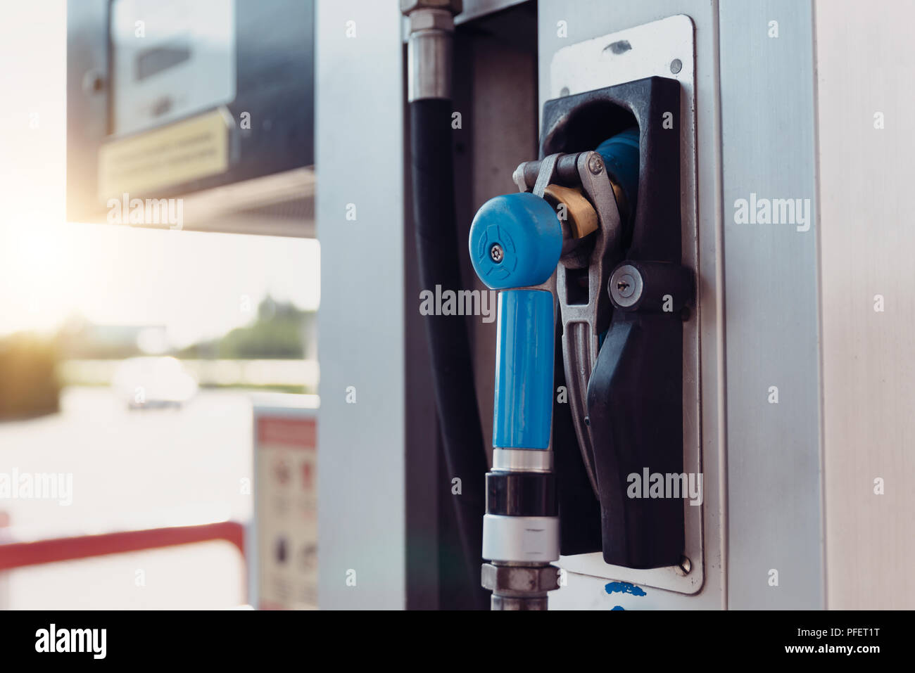 Station GPL, gaz de pétrole liquéfié près de la pompe Banque D'Images