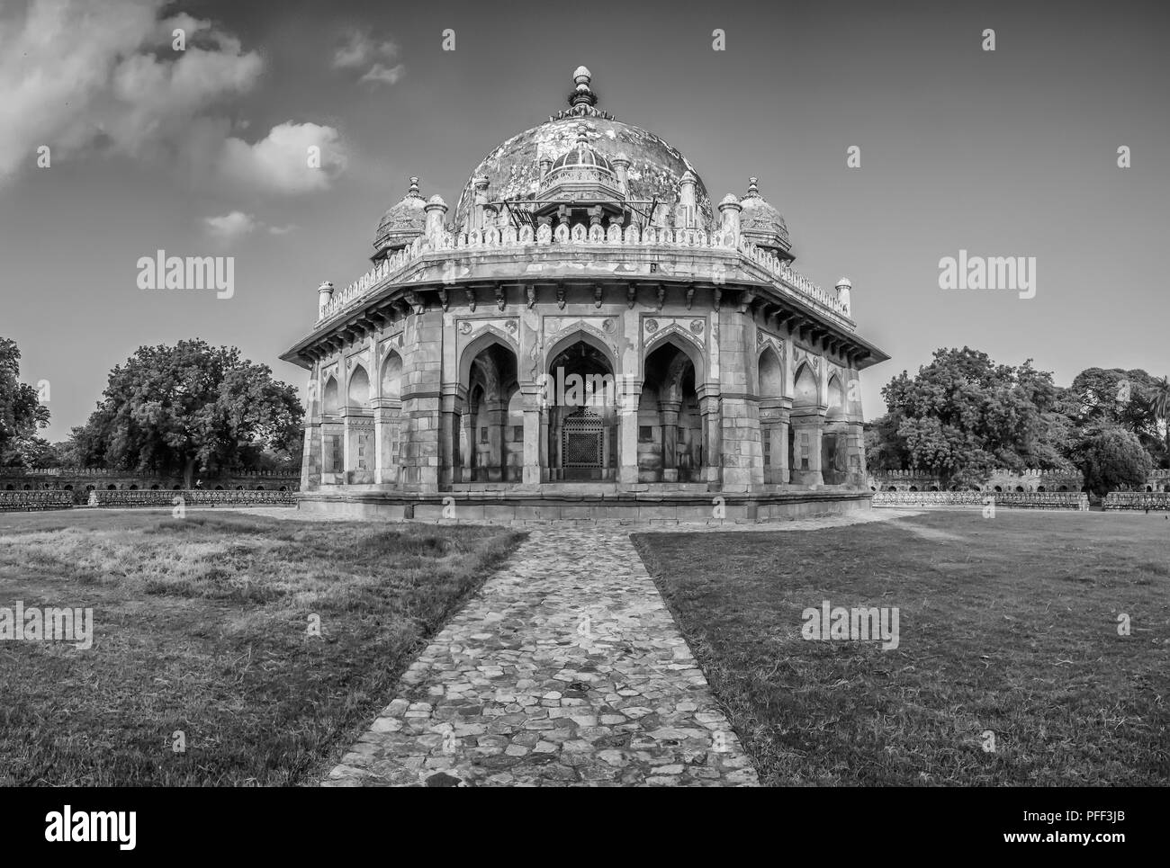 New Delhi , India-September 24, 2015 Une vue complète d'Isa Khan Niyazi tombe. Banque D'Images