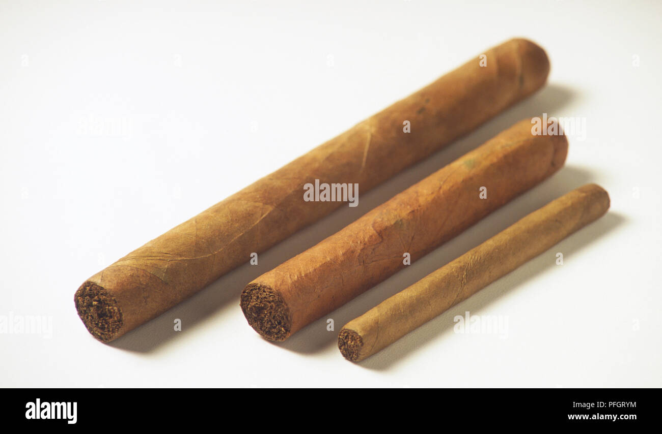 Trois cigares roulés à la main, Close up Banque D'Images