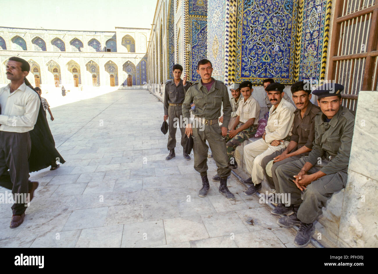 L'entrée du lieu de culte islamiques chiites à Karbala Banque D'Images