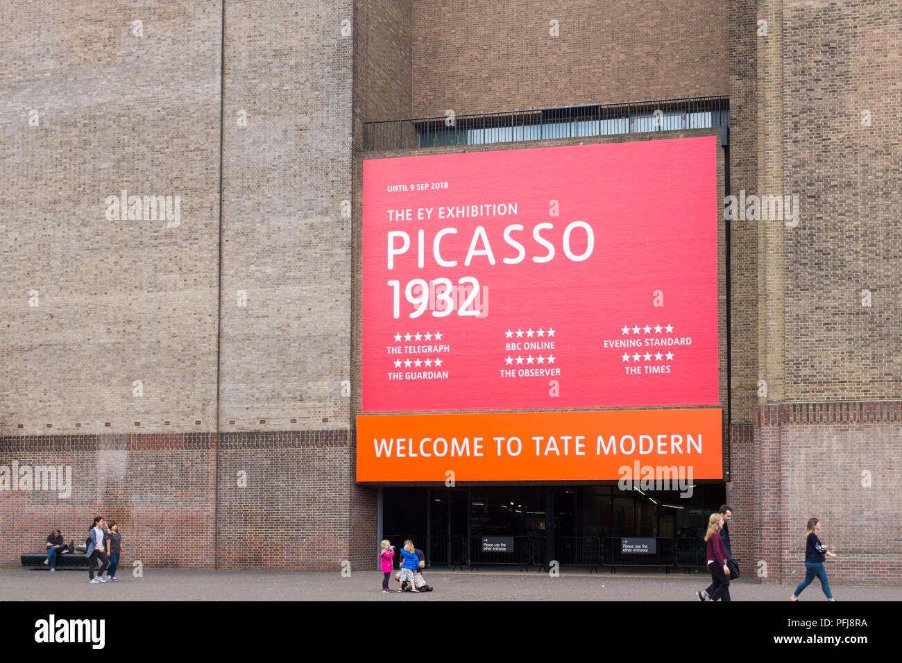 La publicité de grands panneaux, l'exposition Picasso à la Tate Modern sur la rive sud de Londres Banque D'Images