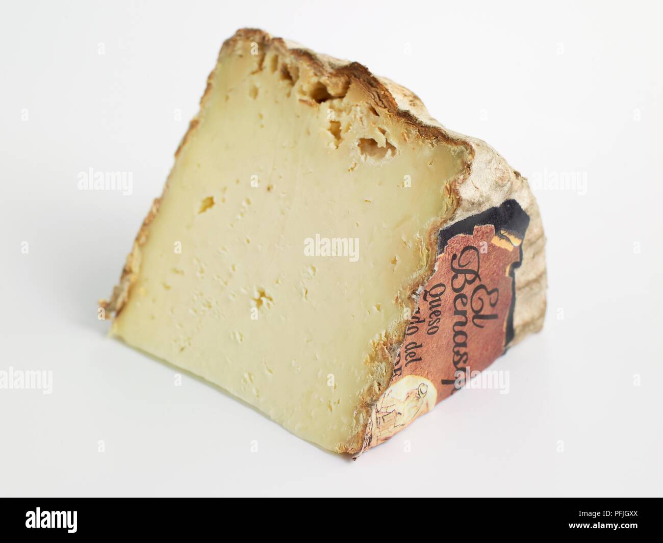 Espagnol tranche de fromage au lait de vache de Benasque Banque D'Images
