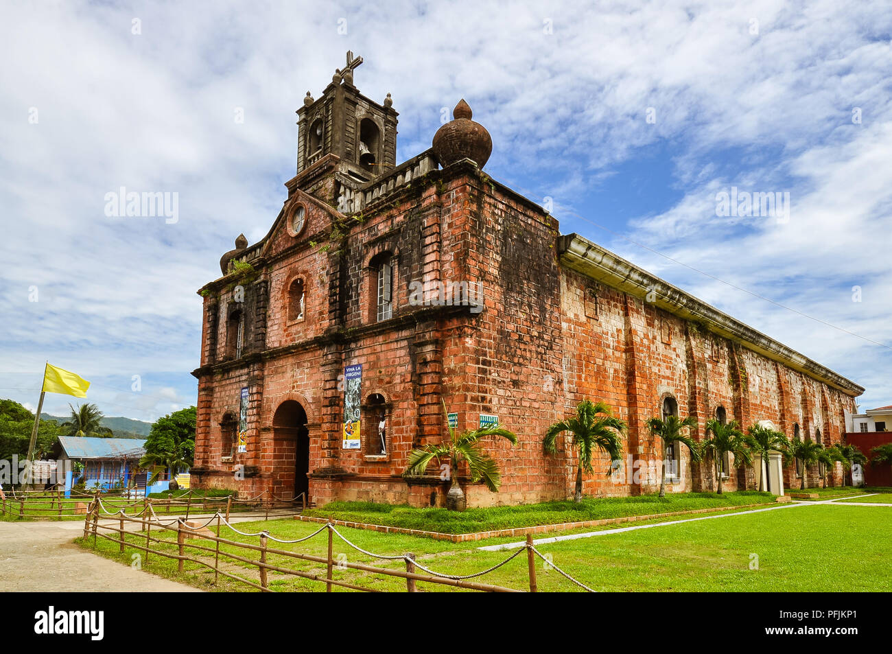 Ancienne église (St. Michel Archange) - Caramoan, Camarines Sur, Philippines Banque D'Images