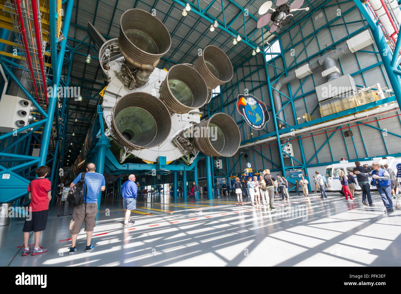 Les moteurs de fusée lunaire Saturn V au Centre spatial Kennedy, en Floride. Banque D'Images