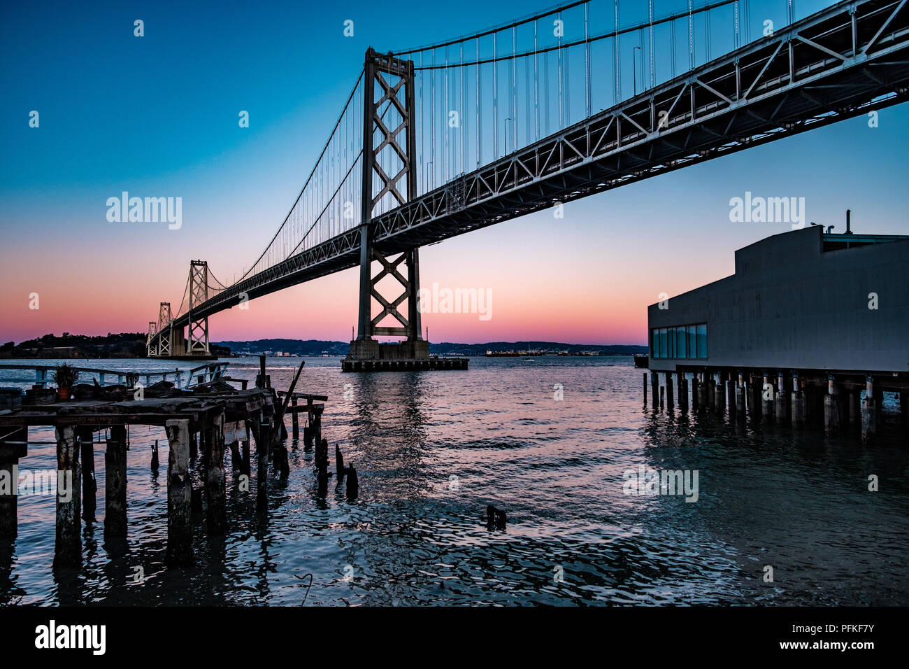 Oakland Bay Bridge, San Francisco Banque D'Images