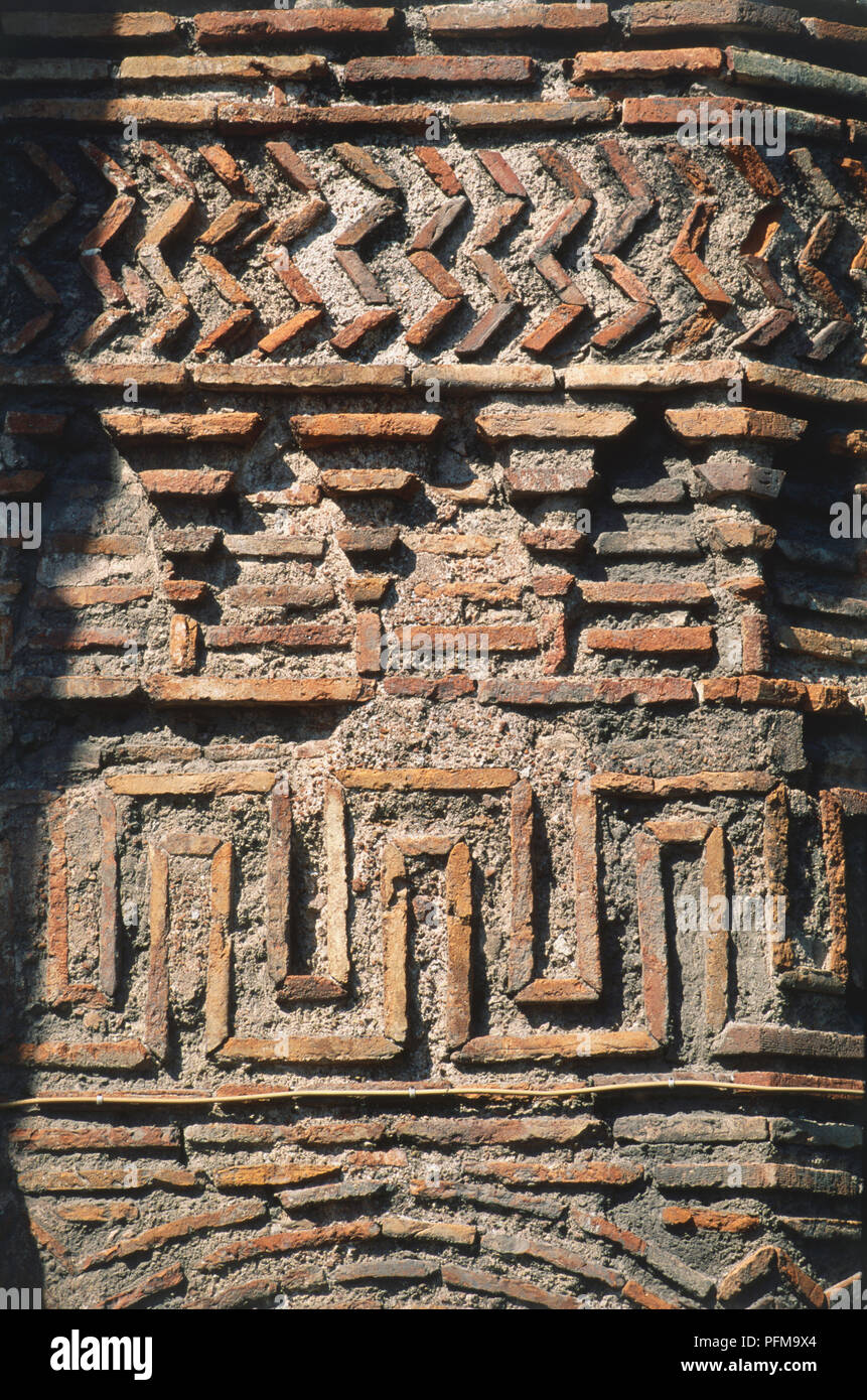 L'Asie, la Turquie, Istanbul, Byzantine façade en briques du 10e siècle l'Église monastique de Constantin Lips, Fatih, briques faisant diverses formes géométriques. Banque D'Images