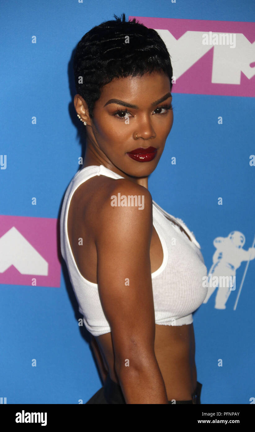 New York City, New York, USA. 20e Août, 2018. TEYANA TAYLOR assiste à l'arrivée pour les 2018 MTV 'volontaires d'atténuation' qui s'est tenue au Radio City Music Hall. Credit : Nancy/Kaszerman ZUMA Wire/Alamy Live News Banque D'Images