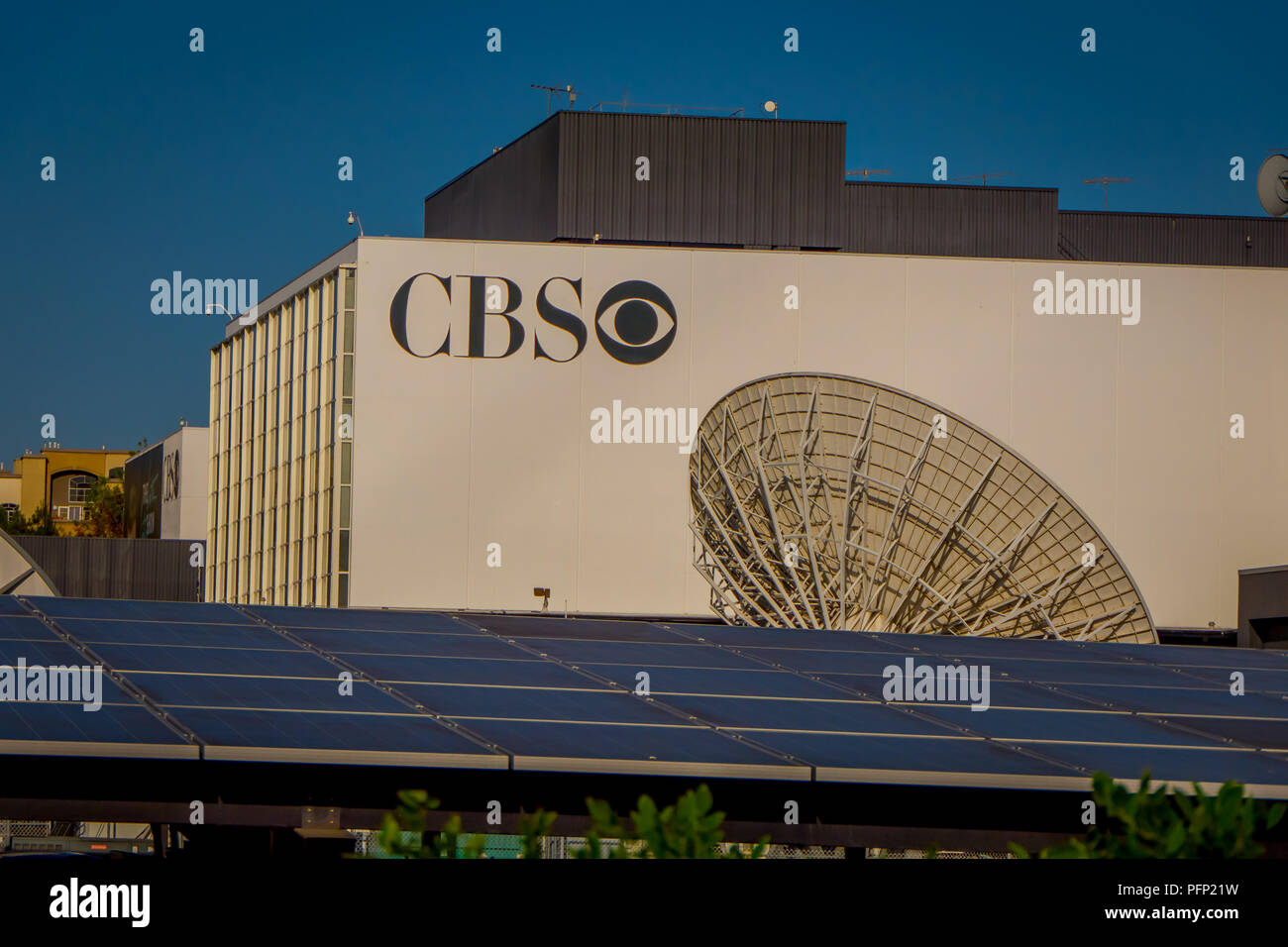 Los Angeles, Californie, USA, août, 20, 2018 : CBS logo sur un immeuble à Los Angeles, Californie Banque D'Images