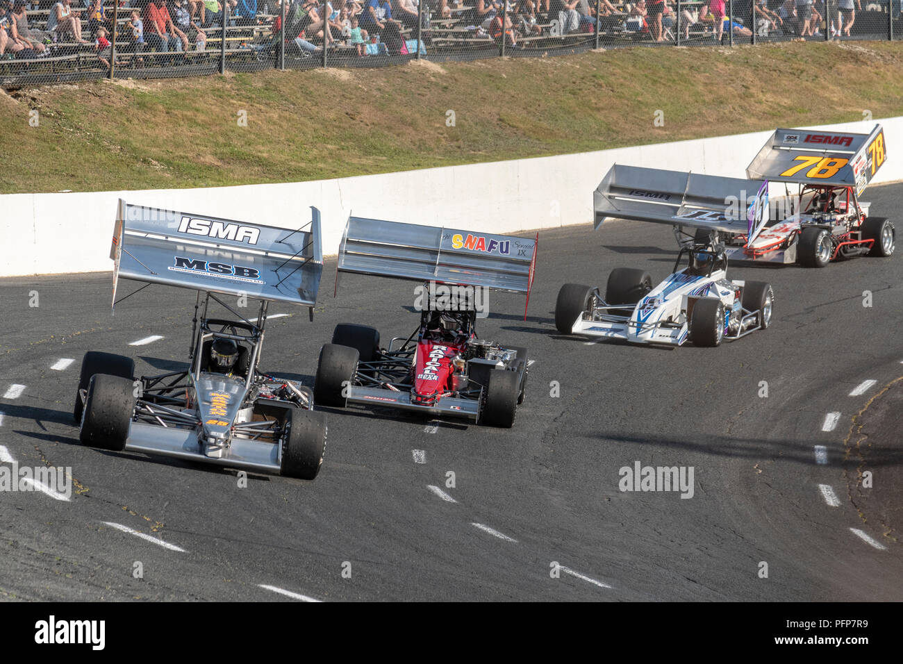 L'ISMA supermodified racers exécuter un essai de temps pour la chaleur Genden Carquest Auto Parts 75 ISMA au Speedway Monadnock à Winchester, NH., Juin 30, 2018 Banque D'Images