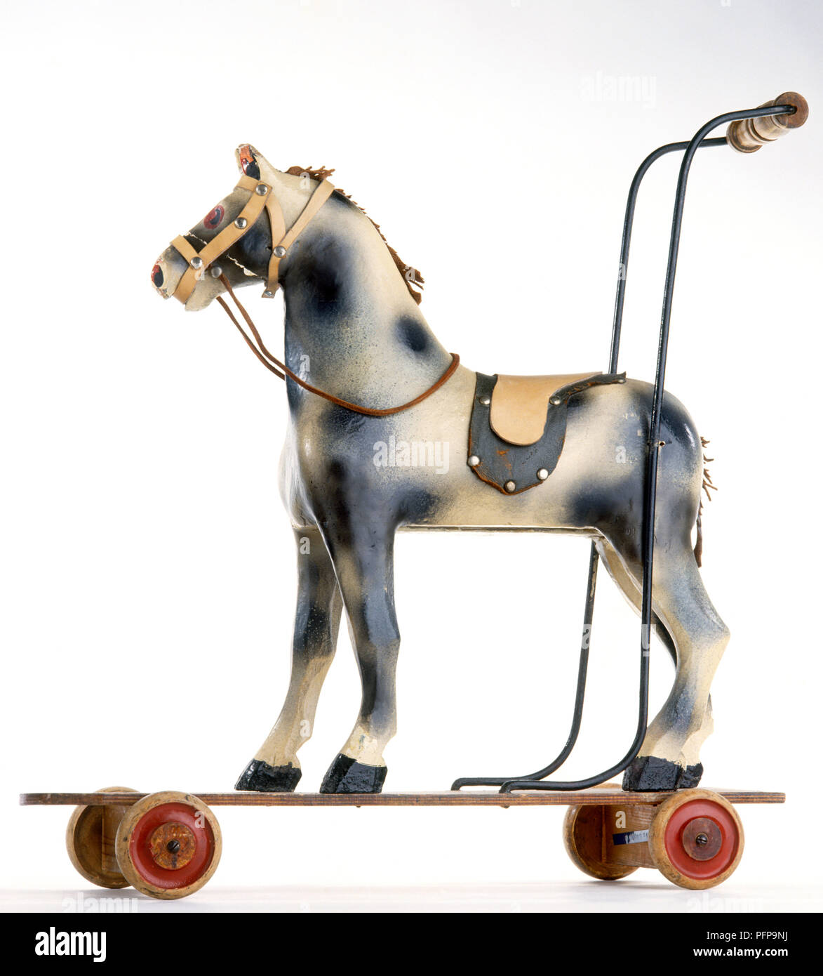 Cheval à bascule, side view Banque D'Images