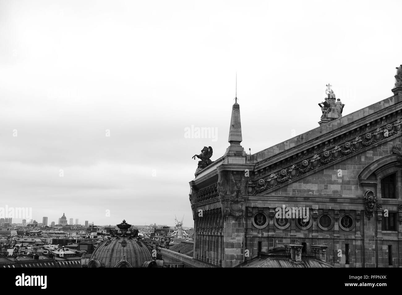 La photographie noir et blanc des monuments de Paris France Banque D'Images