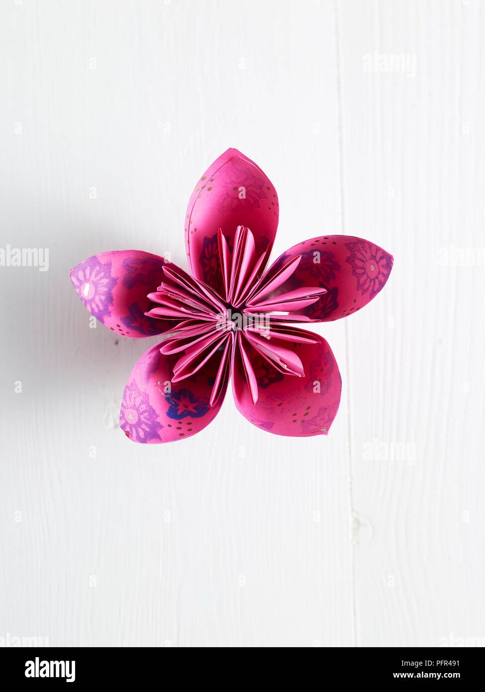 Fleur en papier Banque D'Images