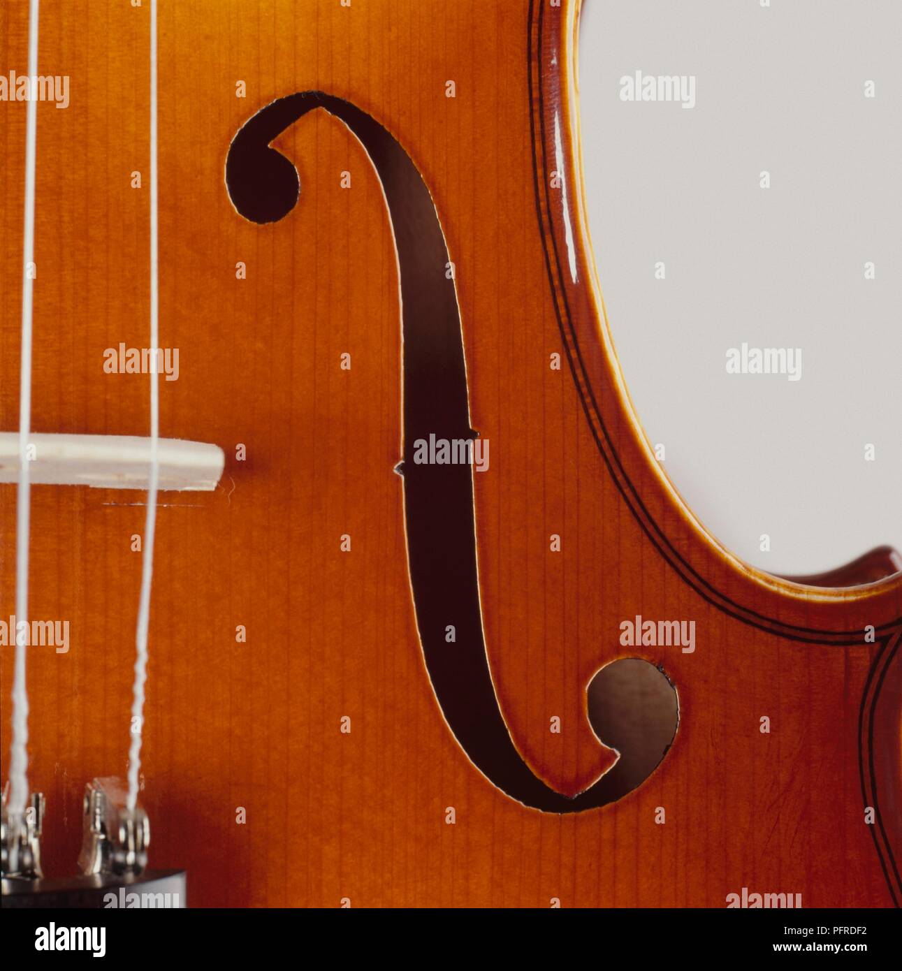Violon F-trou, close-up Banque D'Images
