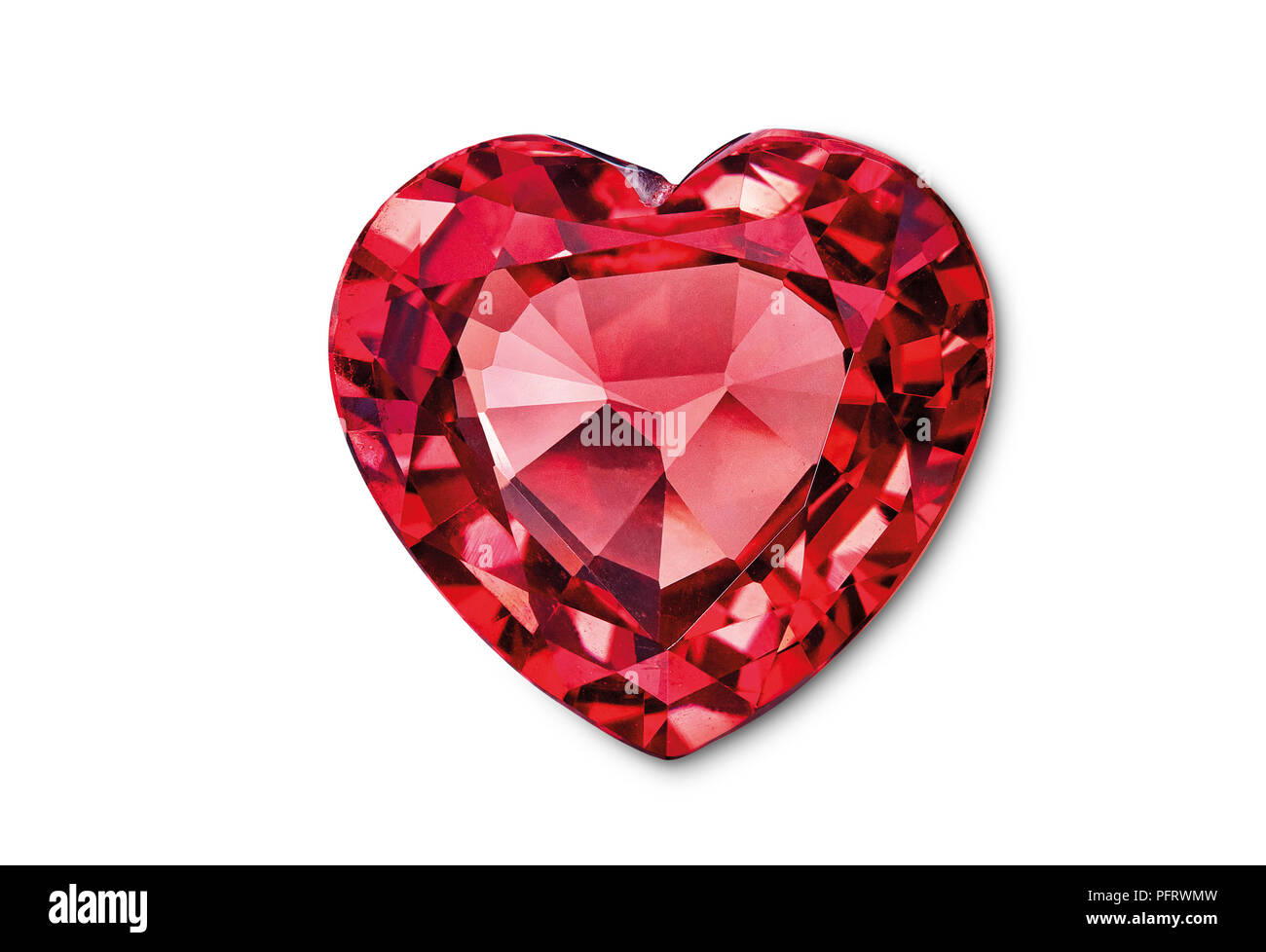 Spinelle rouge bijou Coeur Coupe 7.27 carats, 13.3x12.4mm Banque D'Images