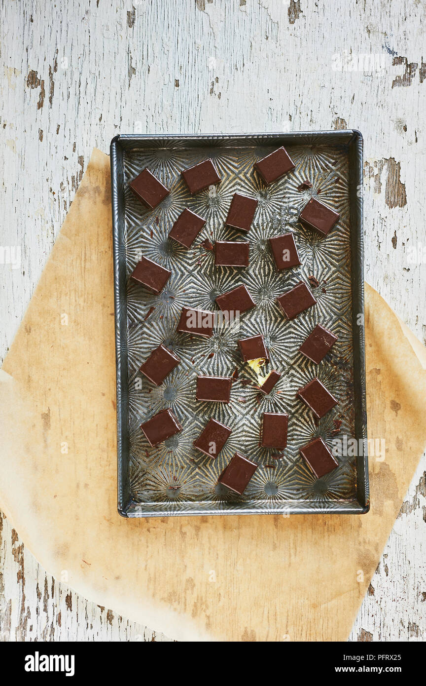 Truffes au citron et coriandre fraîche Banque D'Images