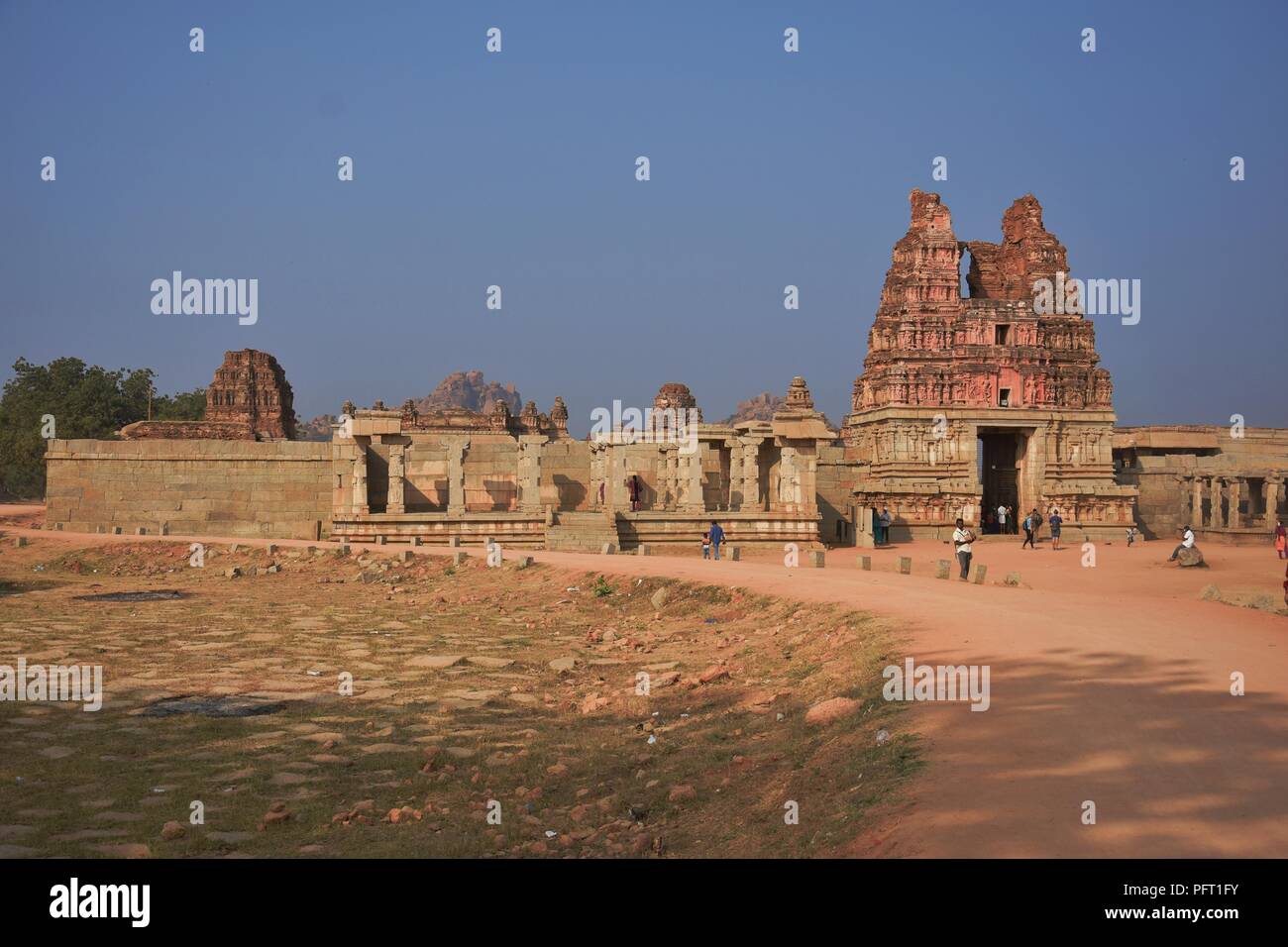 'L'est noble de Vijaya passerelle Vitthala temple complexe, Mumbay,' Banque D'Images