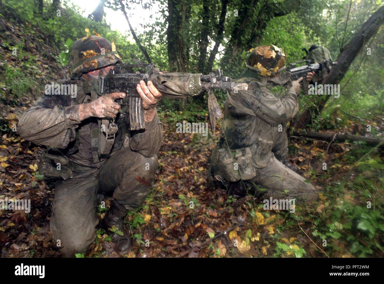 L'armée italienne, la brigade de parachutistes de la Folgore en formation Banque D'Images