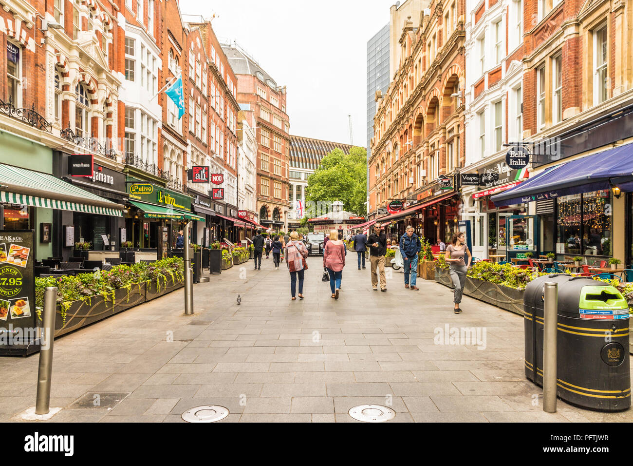 Une vue typique dans le centre de Londres, UK Banque D'Images