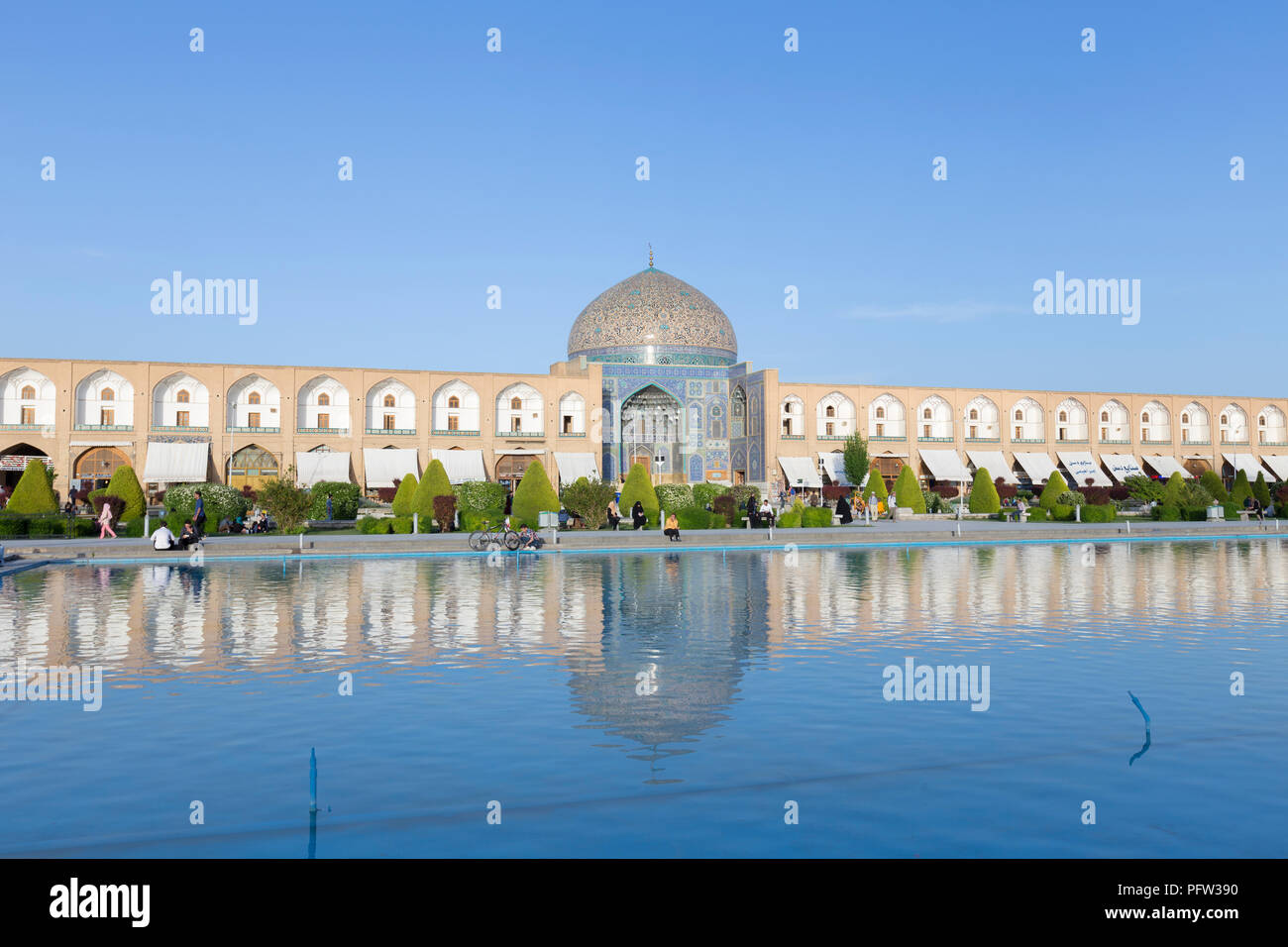 Place imam à la mosquée Lotfollah , Isfahan, Iran Banque D'Images