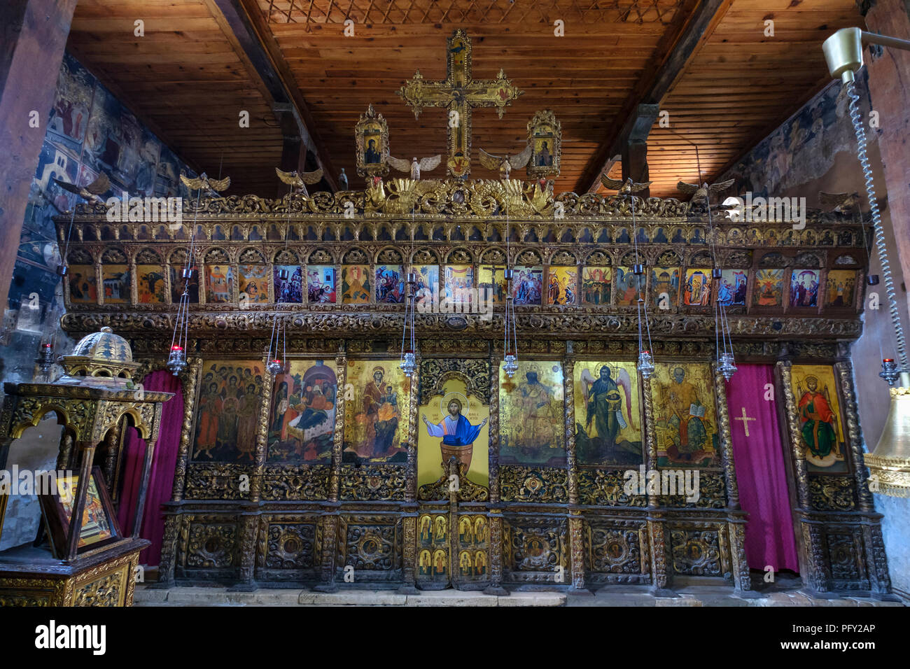 Iconostase Dans l'église de la Vierge Marie, le monastère orthodoxe Ardenica, fier de l'EAQ, Albanie Banque D'Images