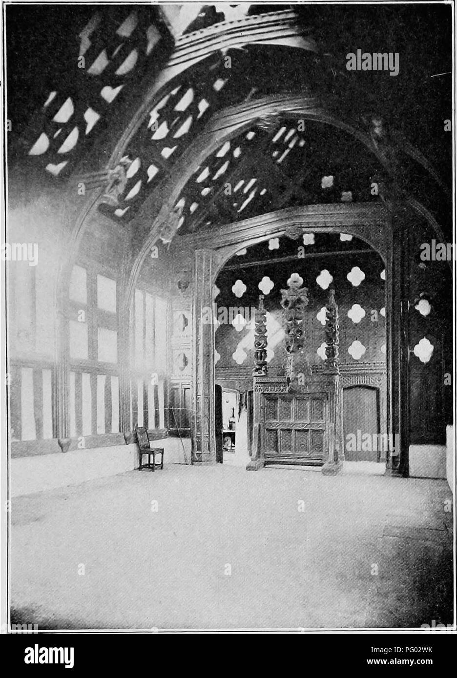 . L'histoire de Victoria du comté de Lancaster ;. L'histoire naturelle. RuFFORD Old Hall : Intérieur du Grand Hall. Veuillez noter que ces images sont extraites de la page numérisée des images qui peuvent avoir été retouchées numériquement pour plus de lisibilité - coloration et l'aspect de ces illustrations ne peut pas parfaitement ressembler à l'œuvre originale.. Farrer, William, 1861-1924, ed ; Brownbill, J. , éd. conjointe Londres [Agent] Banque D'Images