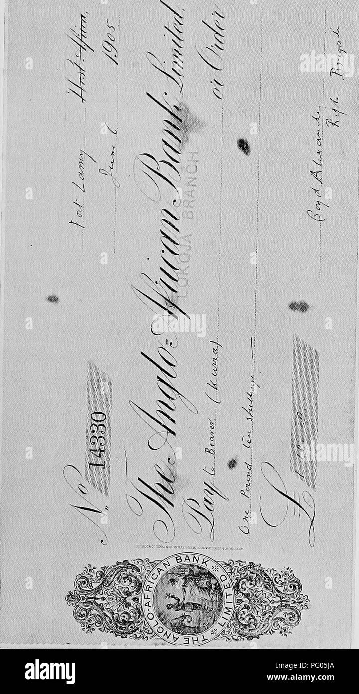 . Du Niger au Nil. Alexander-Gosling ; des oiseaux de l'expédition. M w &Lt ; H W o Veuillez noter que ces images sont extraites de la page numérisée des images qui peuvent avoir été retouchées numériquement pour plus de lisibilité - coloration et l'aspect de ces illustrations ne peut pas parfaitement ressembler à l'œuvre originale.. Alexander, Boyd, 1873-1910 ; Talbot, Percy Amaury, 1877-1945. Londres, E. Arnold Banque D'Images