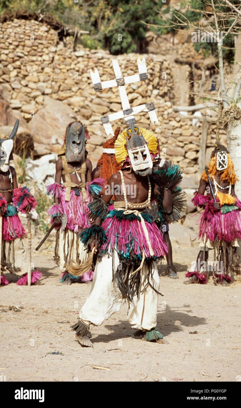 Danse Du Masque Dans Le Village Dogon De Tireli