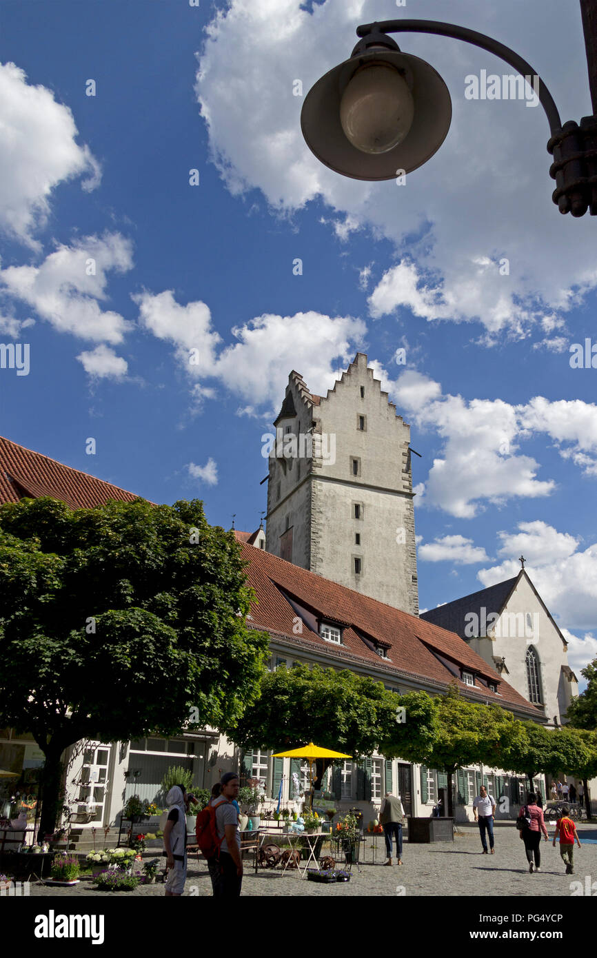 Frauentor (women's gate) et l'église Notre Dame, Ravensburg, Bade-Wurtemberg, Allemagne Banque D'Images