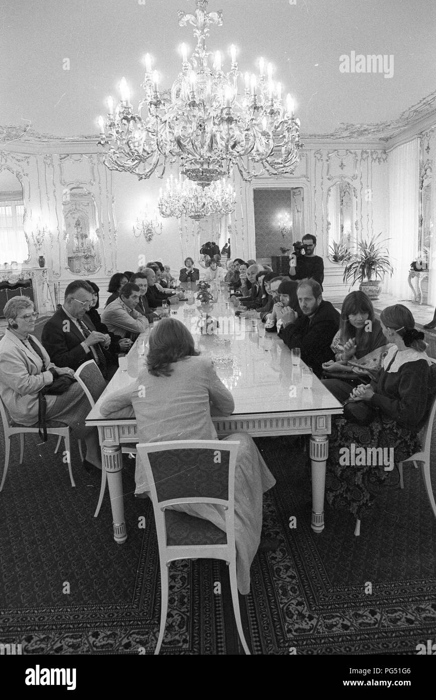 Conférence d'experts sur la Bohême de l'Académie des sciences tchèque au Château de Prague. Bohemistics est le domaine des sciences humaines qui étudie la langue et littérature tchèques. Banque D'Images