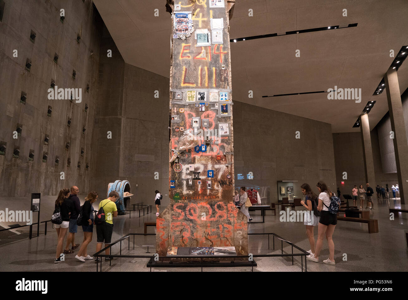 A 36-foot-tall maintenant la colonne dans un musée, a été la dernière à être retirée de Ground Zero après le World Trade Center a été détruit le 11 septembre 2001. Banque D'Images