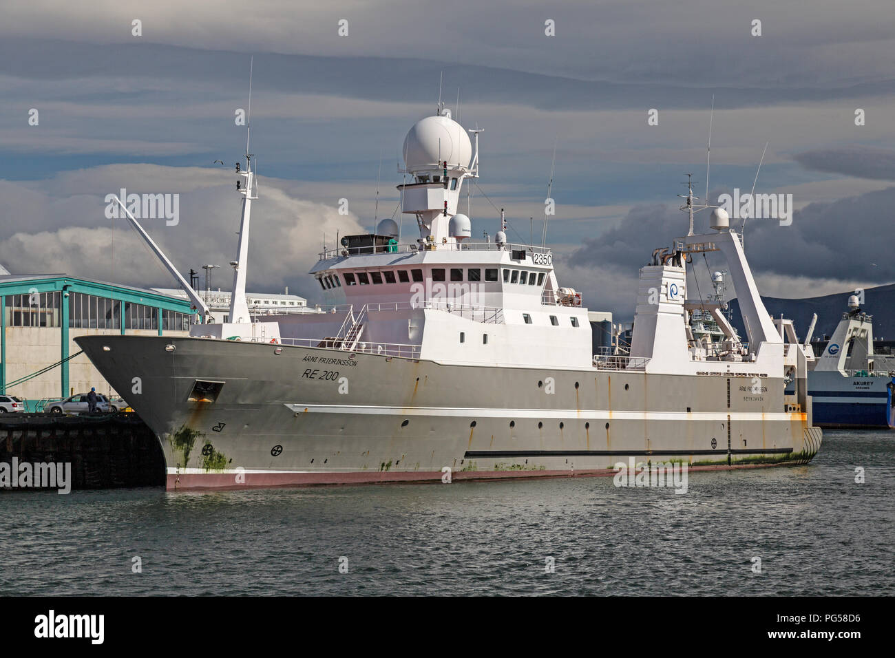Le navire de patrouille des pêches islandais Arni 'Fredriksson'. Construit en 2000. Dans la marina à Reykjavik en Islande. Banque D'Images