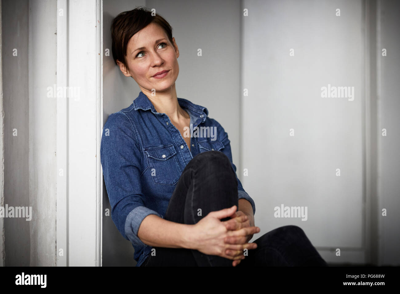 Portrait of a smiling woman Banque D'Images