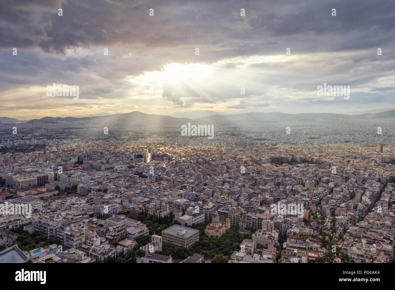 Grèce, Athènes, Attique, vue depuis le mont Lycabette sur la ville Banque D'Images