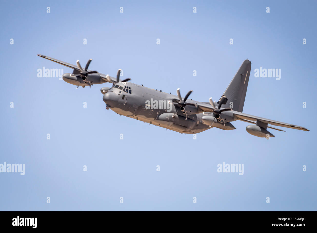 C-130 en vol Banque D'Images