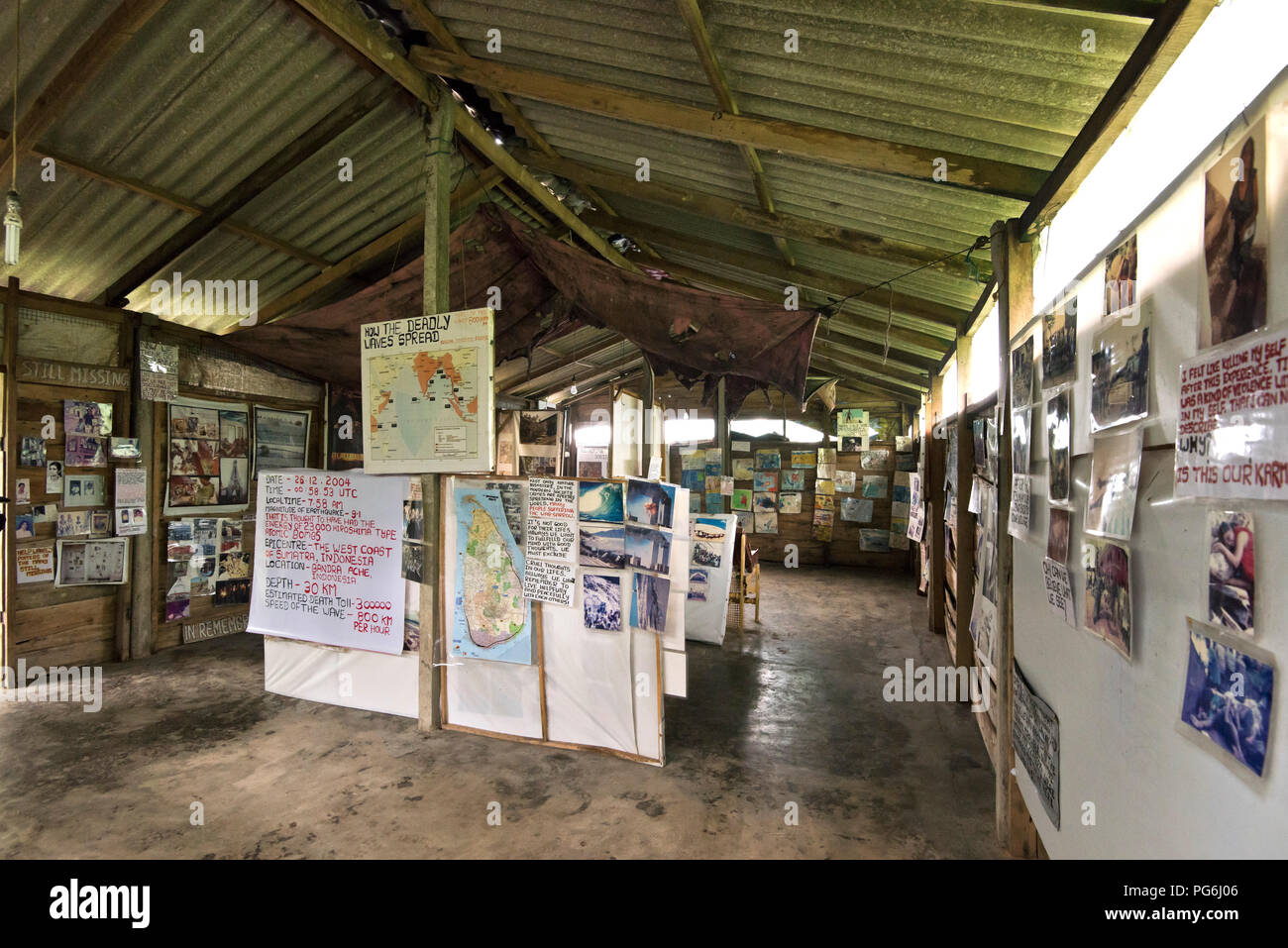 Vue horizontale de la poignante des expositions au musée de Telwatta tsunami au Sri Lanka. Banque D'Images