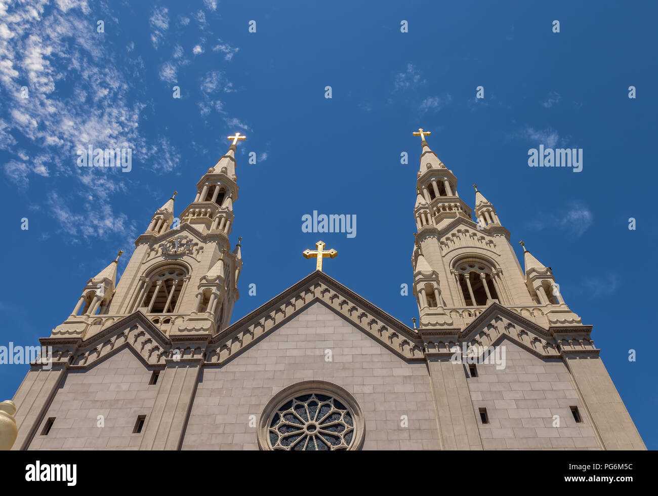 Structures des Saint Pierre et Paul, Église catholique de San Francisco, California, United States. Banque D'Images