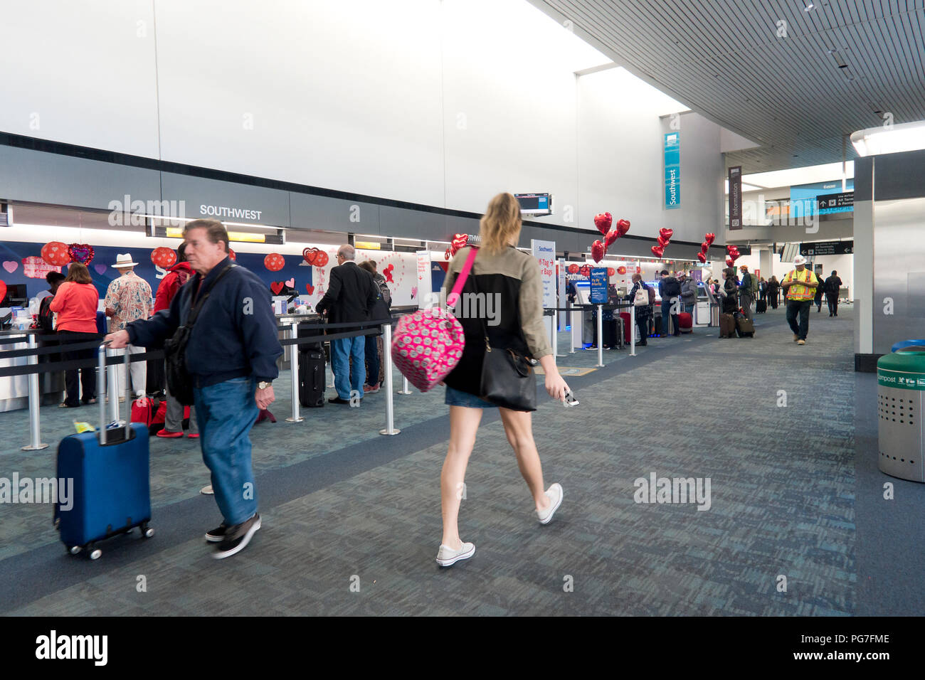 Vérifier les compteurs de Southwest Airlines à l'Aéroport International de San Francisco - San Francisco, California USA Banque D'Images