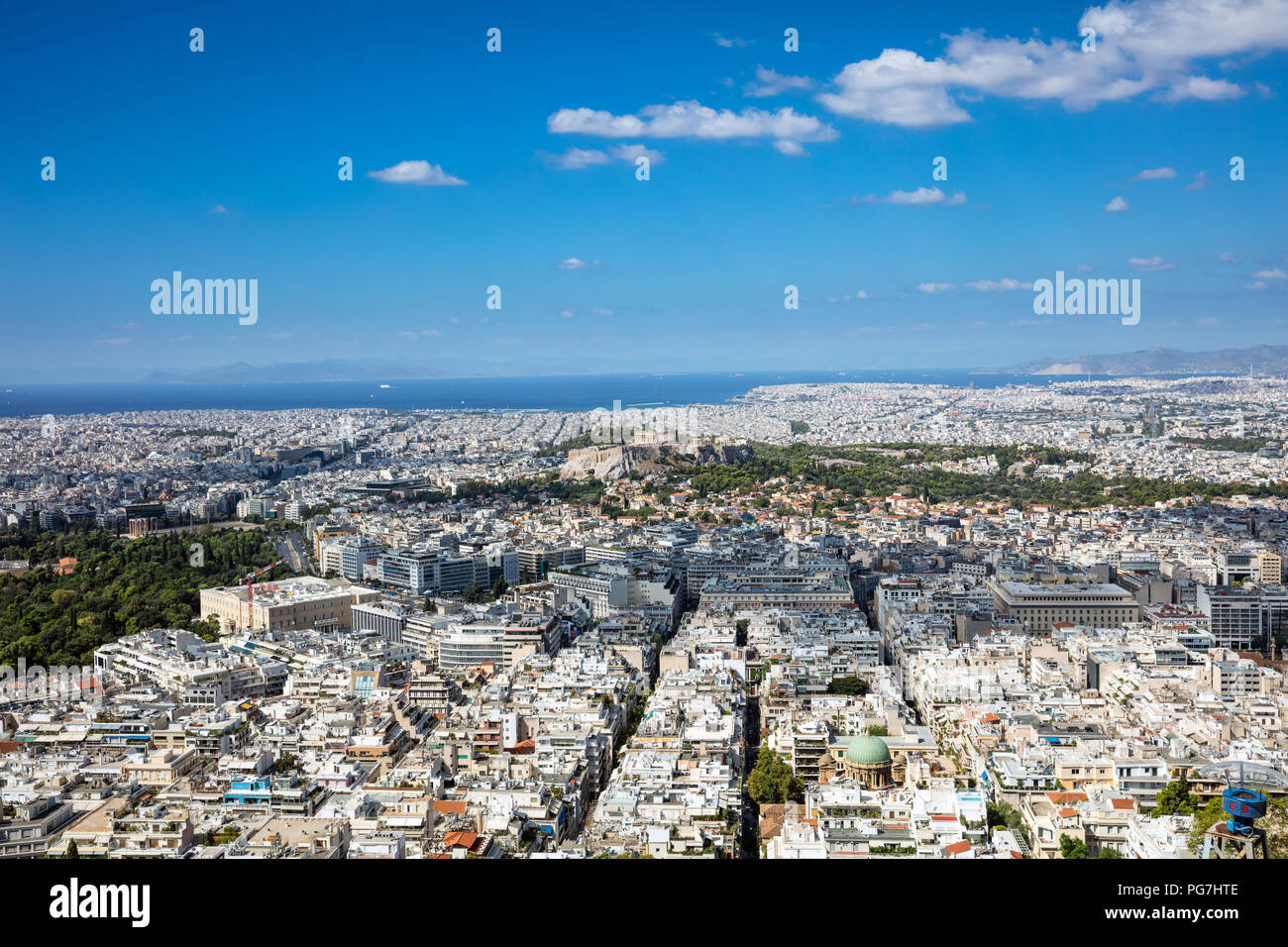 Vue panoramique vue aérienne de la ville d'Athènes et l'Acropole en Grèce, à partir de la colline Lycabettus Banque D'Images