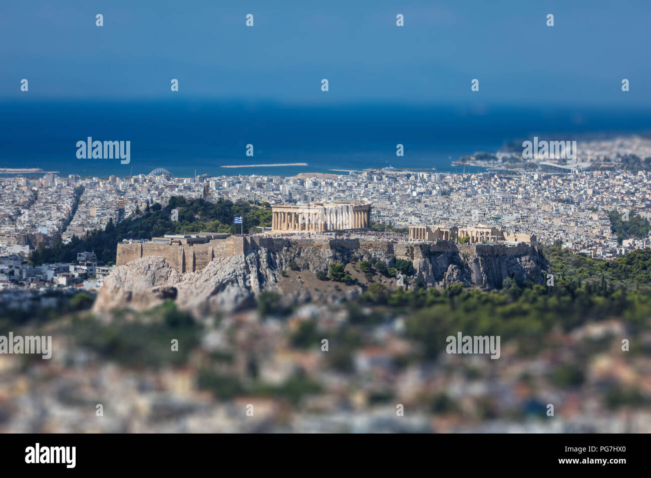 Vue panoramique vue aérienne de l'acropole de la ville d'Athènes en Grèce, Tilt Shift, vue de la colline Lycabettus Banque D'Images