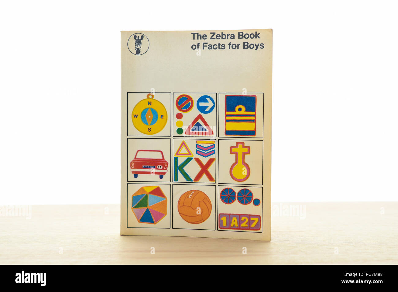 Le Zebra Livre de faits pour les garçons 1972 impression révisé - première publication 1968 Banque D'Images