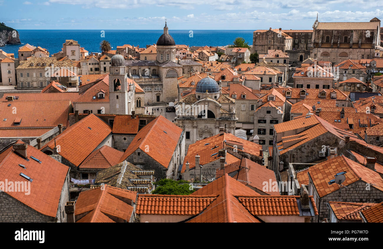 Les toits de la vieille ville de Dubrovnik, Dubrovnik, Croatie, Europe Banque D'Images
