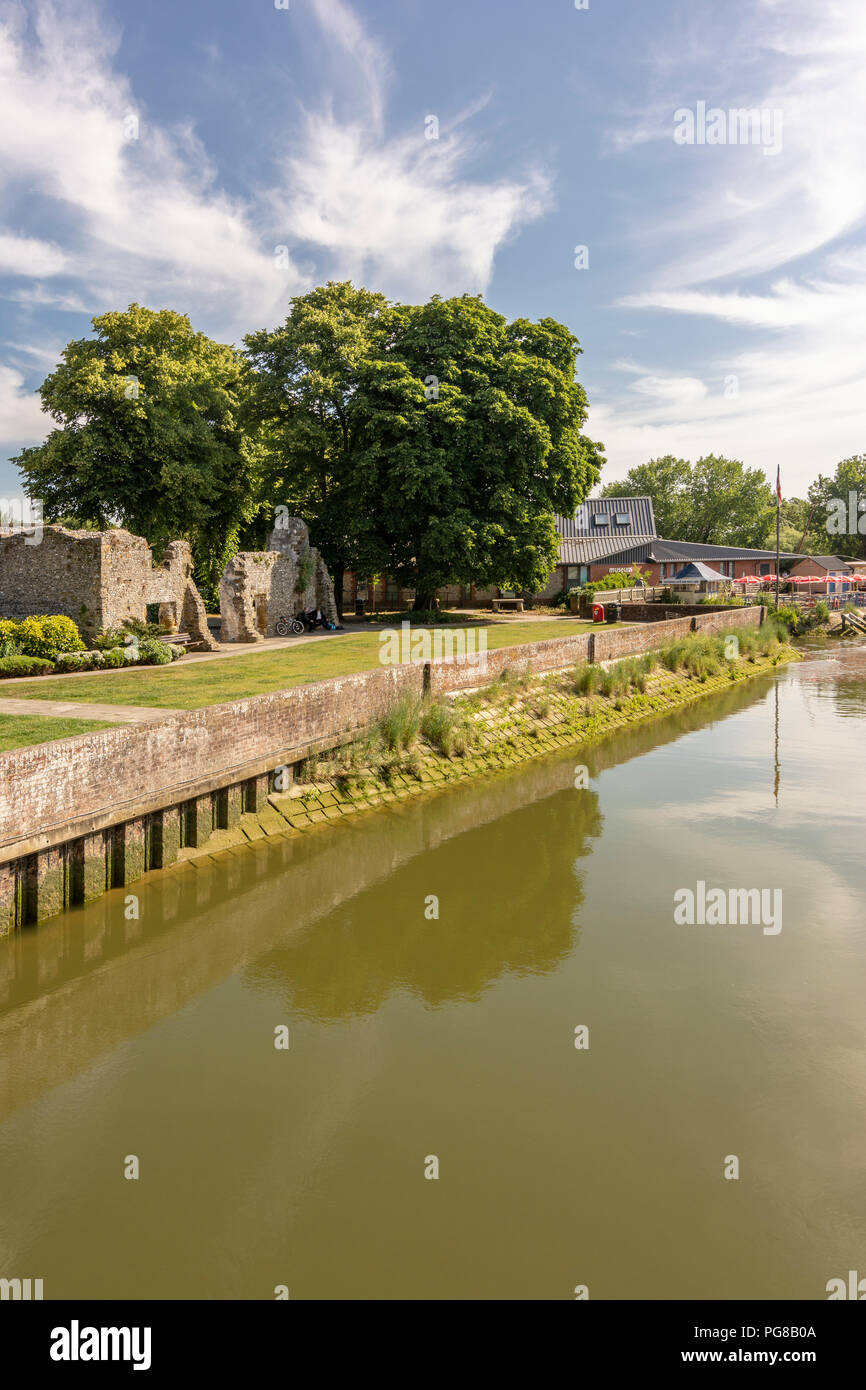 La vue depuis le pont de la rue Queen - Arundel, West Sussex, UK. Banque D'Images