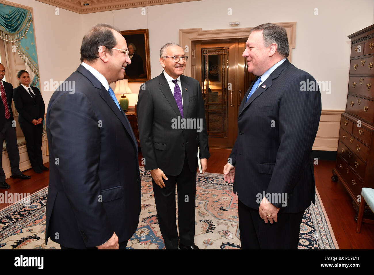 Secrétaire Michael R. Pompeo rencontre le général égyptien Intelligence Service Directeur Abbas Kamil, au Ministère d'État à Washington D.C. le 25 juillet 2018. Banque D'Images