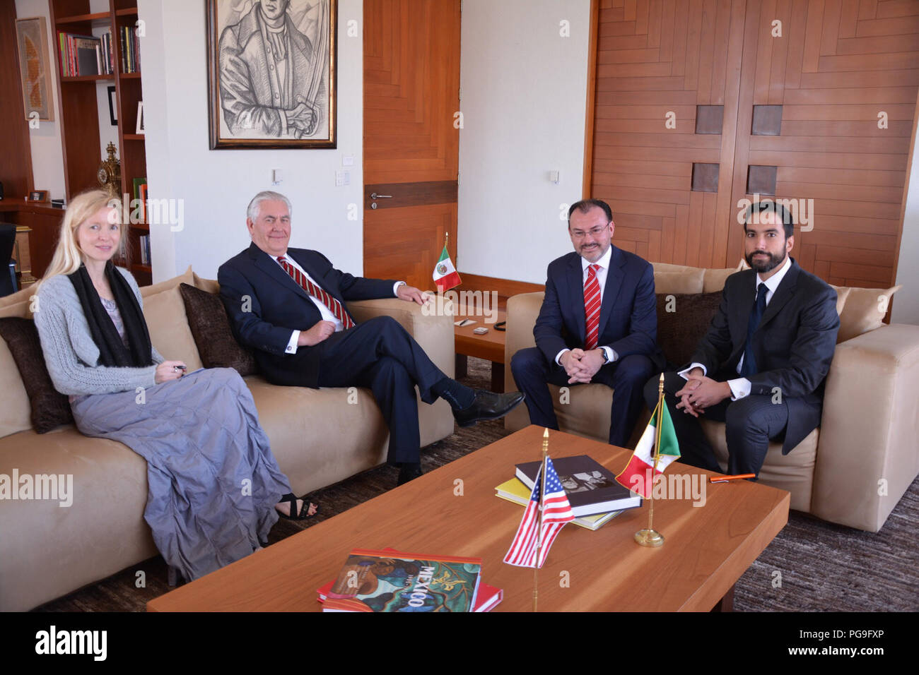 La secrétaire d'État des États-Unis, Rex Tillerson et secrétaire des Affaires étrangères du Mexique, Luis Videgaray rencontrez avec leurs chefs d'état-major de la ville de Mexico, Mexique, le 2 février 2018. Banque D'Images